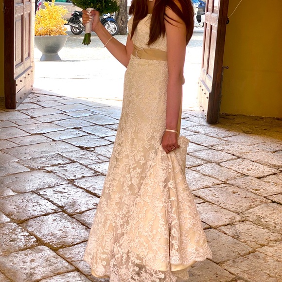 Wedding dress from Maggie Sottero! - Picture 4 of 6